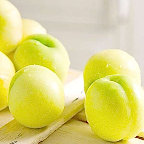 3 Yaş Aşılı Beyaz Nektarin Fidanı *Yarı Bodur*